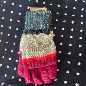 NWT fingerless to Mitten gloves by American Eagle